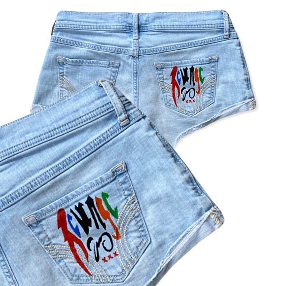 Hollister Etsy Hand Painted Custom Revenge Jean Shorts Size 1 W 25 - Picture 6 of 6